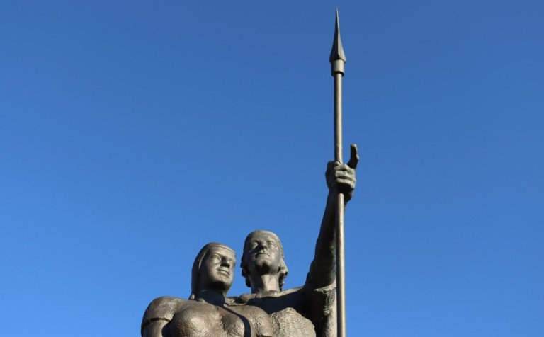 Landnemarnir Helgi magri og Þórunn hyrna