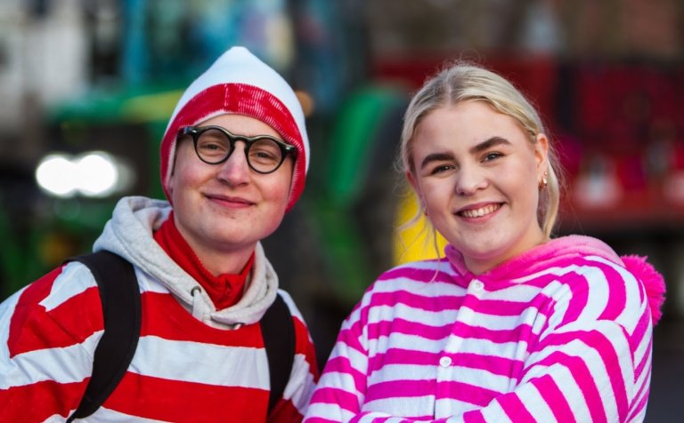 Glaðbeitt að morgni síðasta vetrardags.