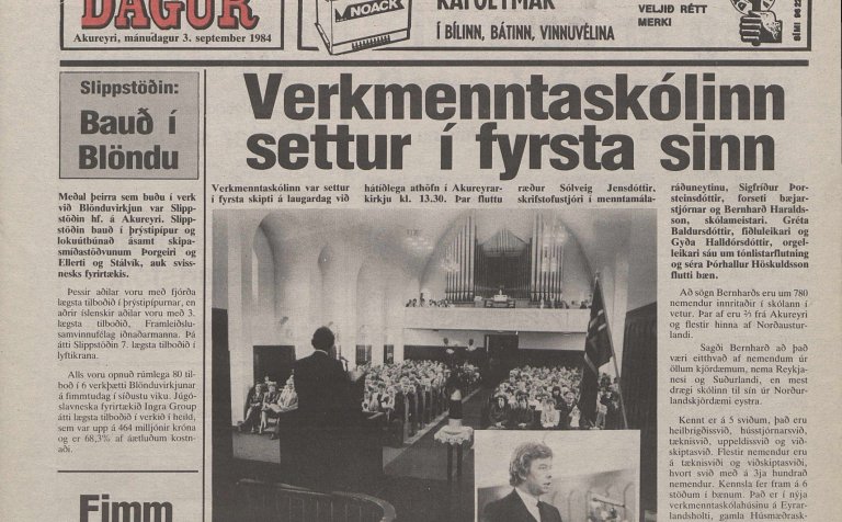Frásögn í Degi á Akureyri af fyrstu skólasetningu VMA í Akureyrarkirkju 1. september 1984.