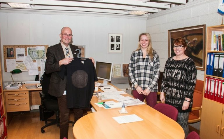 Hjalti Jón, Saga og Sveina Björk með bolinn góða.