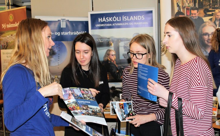 Nemendur voru áhugasamir á háskólakynningunni.
