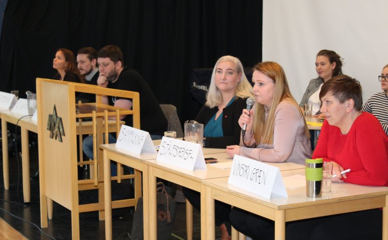 Frá framboðsfundinum í Gryfjunni í gær.