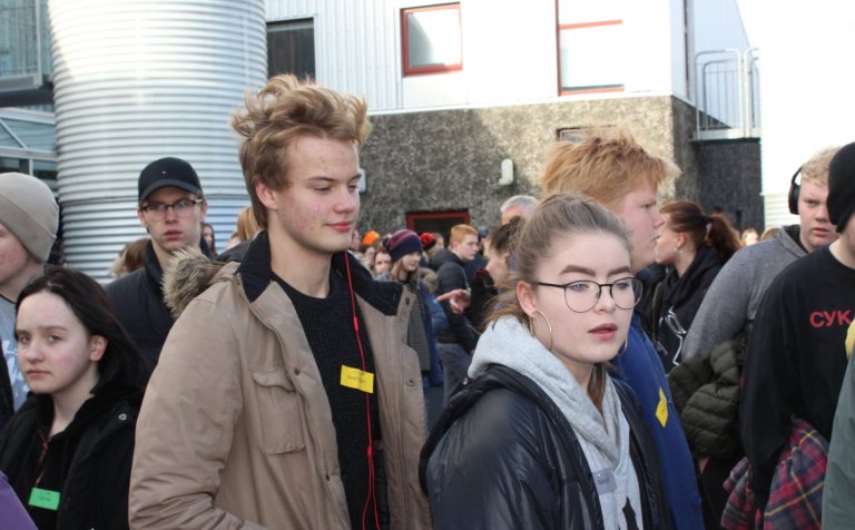 Við upphaf nýnemaferðarinnar í morgun.