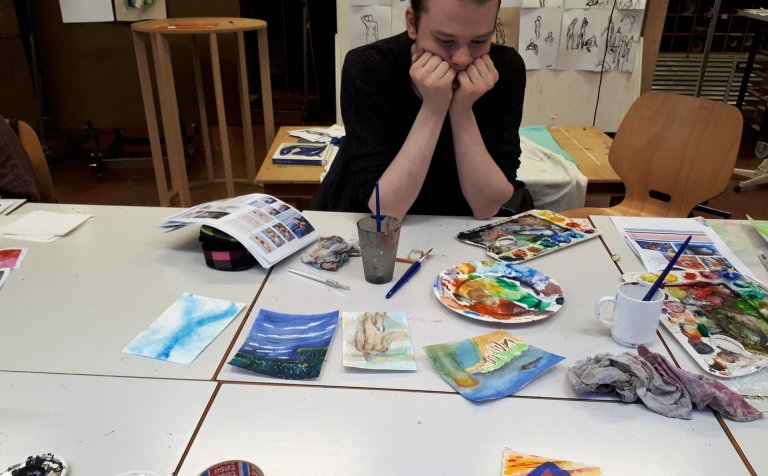 Það þarf oft að velta vöngum í vatnslitamálun.