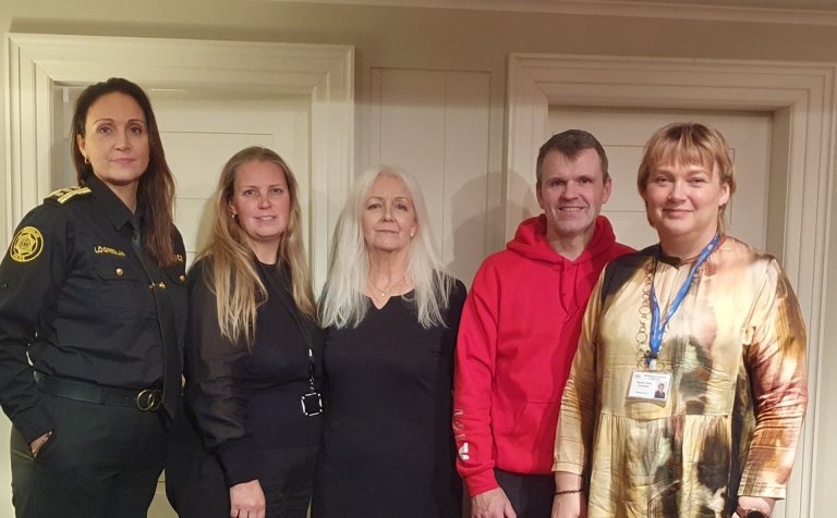 Samstarfssamningurinn gildir til vors 2023.