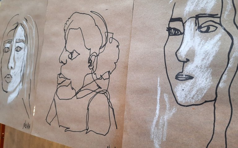 Opna húsið á listnáms- og hönnunarbraut verður kl. 19:30 til 21:00 í kvöld, þriðjudagskvöld.