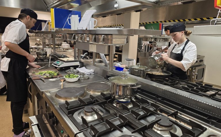 Grunndeildarnemar í súpugerð.