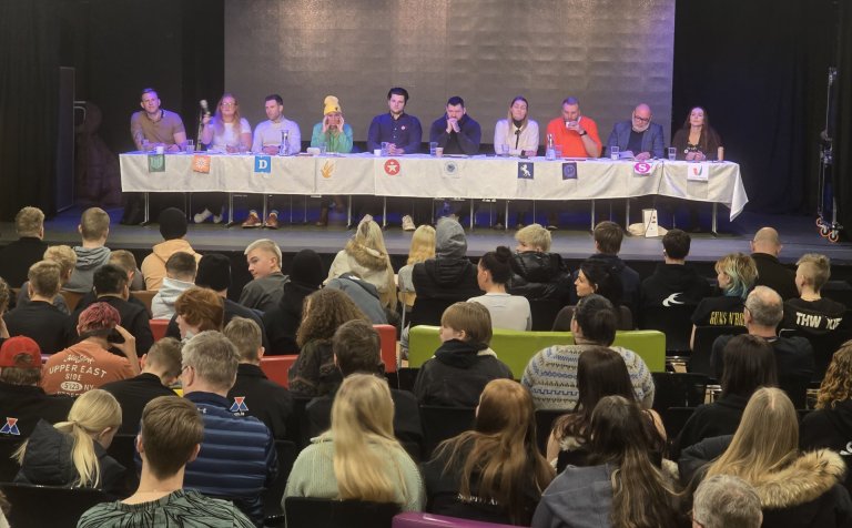 Framboðsfundurinn í dag var fjölmennur og í alla staði mjög vel heppnaður.