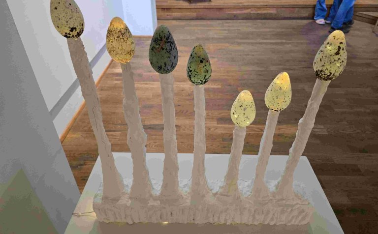 Eitt af verkunum á sýningu kvöldskólanema í Deiglunni um síðustu helgi.