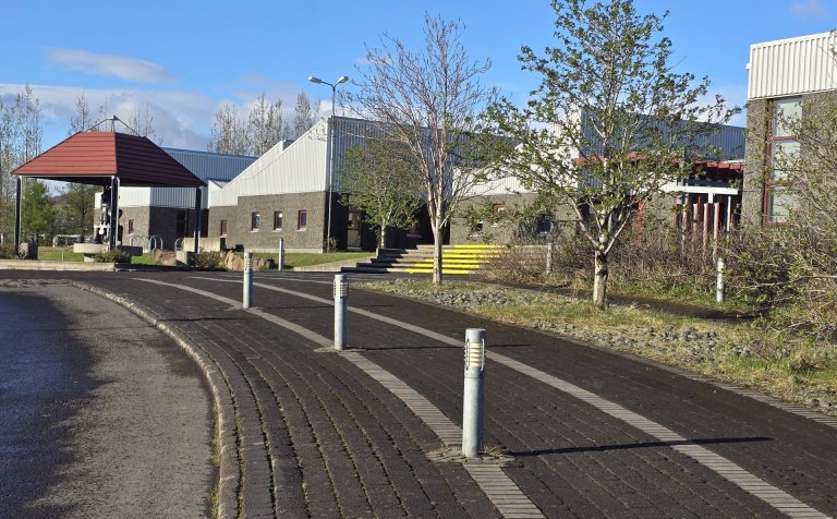 Í dag verður í VMA sýning á smíðagripum stálsmíðanema og kynningar á lokaverkefnum stúdentsprófsnema…