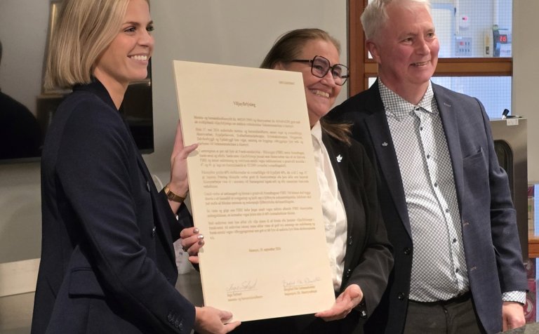 Berglind Ósk Guðmundsdóttir, bæjarstjóri á Akureyri, Inga Sæland, mennta- og barnamálaráðherra, og B&hellip;
