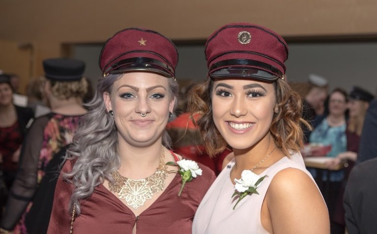 Gleðistund í Hofi.