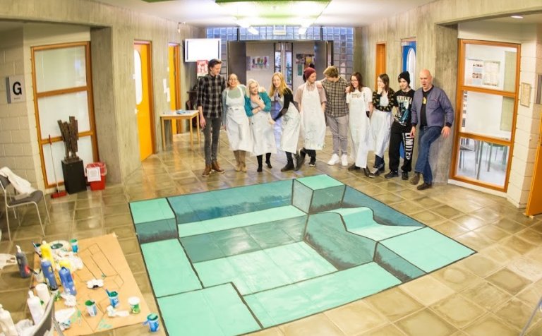 Hér er heiti potturinn fullhannaður!