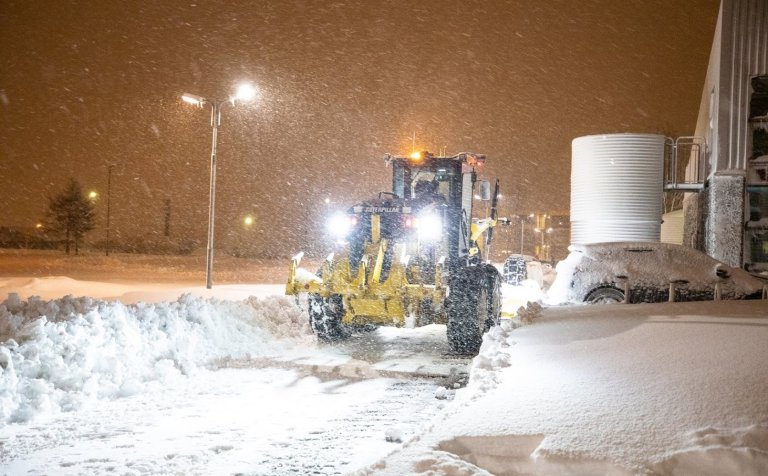 Ruðningstækin við VMA sl. föstudag.