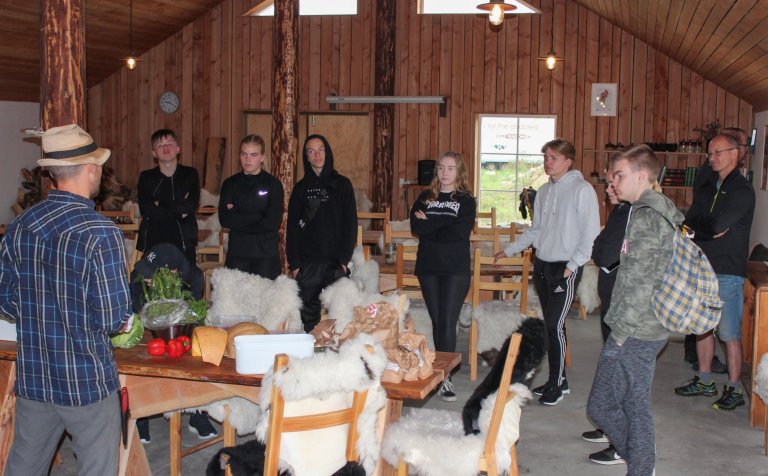 VMA-nemar á mynd á fb-síðu skólans í Fjerritslev.