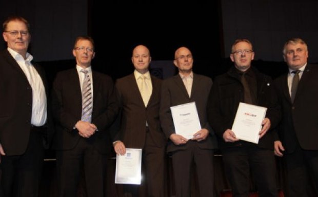 Fulltrúar fyrirtækjanna og VMA.  Mynd: SH/MBL