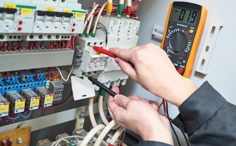 Þrettán nemendur eru í fyrsta námshópnum.