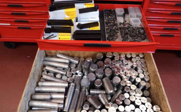 Góð gjöf frá Össuri, Formúlu ehf. og Kennametal.