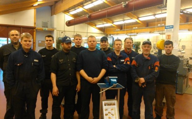 Ellefu af tólf sem þreyttu sveinspróf um helgina.