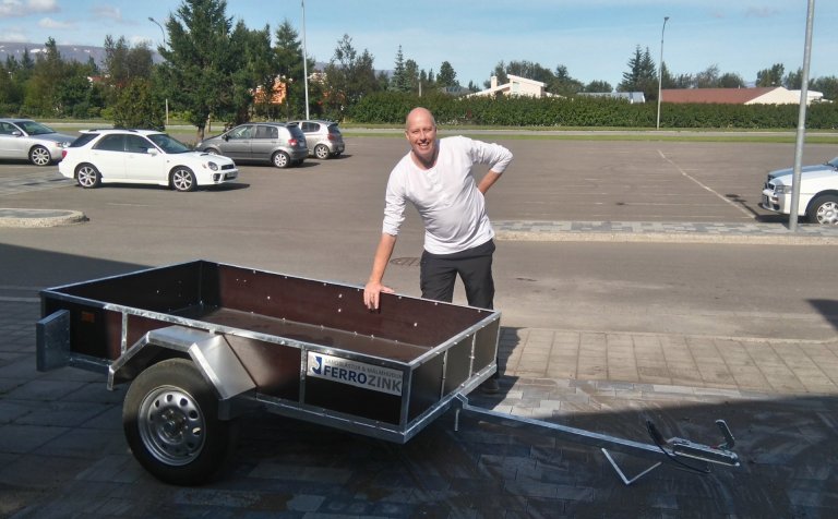 Jóhann Rúnar með kerruna góðu. Mynd: Hörður Ó.