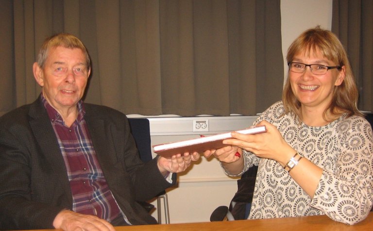 Bernharð, fráfarandi ritari, og Rannveig.