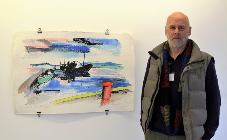 Hallgrímur Ingólfsson við eitt verka sinna.