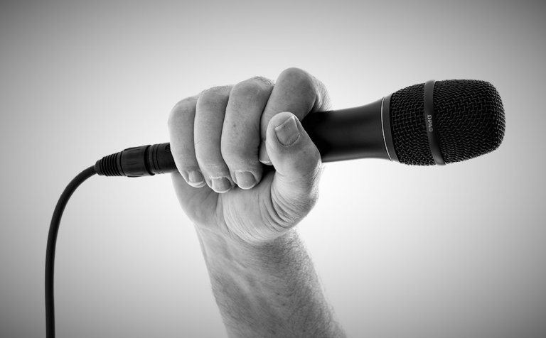 Söngkeppni framhaldsskólanna verður 9. okt. nk.