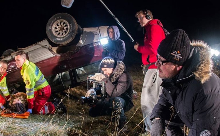 Unnið að tökum við Hólavatn í Eyjafjarðarsveit.