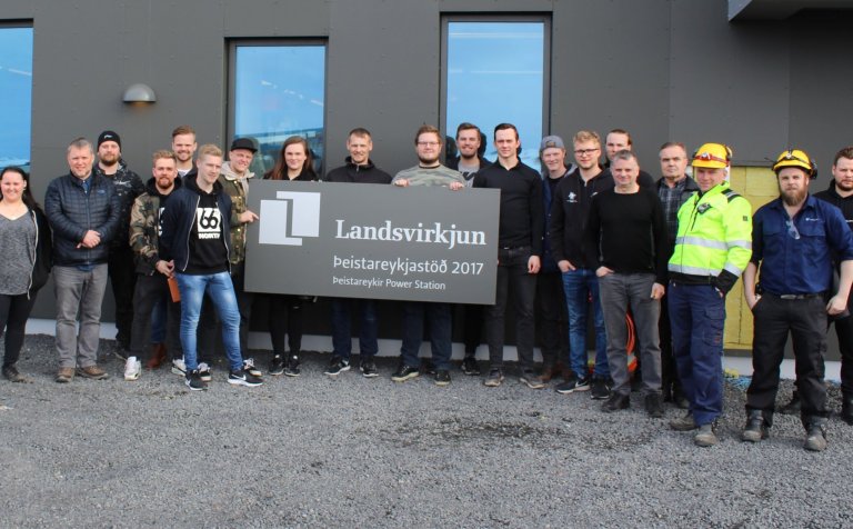 Vélstjórnarnemar og kennarar á Þeistareykjum.