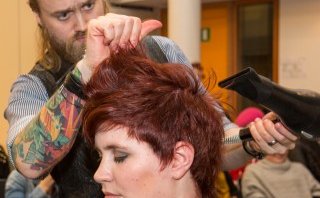 Nonni greiðir. Mynd: Sævar G. Sigurjónsson.