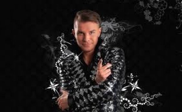 Páll Óskar mætir í öllu sínu veldi.