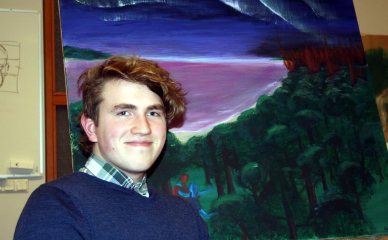 Myndlistarneminn og tónlistarmaðurinn Axel Flóvent