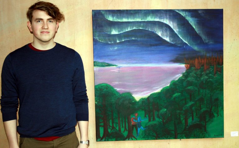 Axel Flóvent Daðason við verk sitt, Forest Fires.