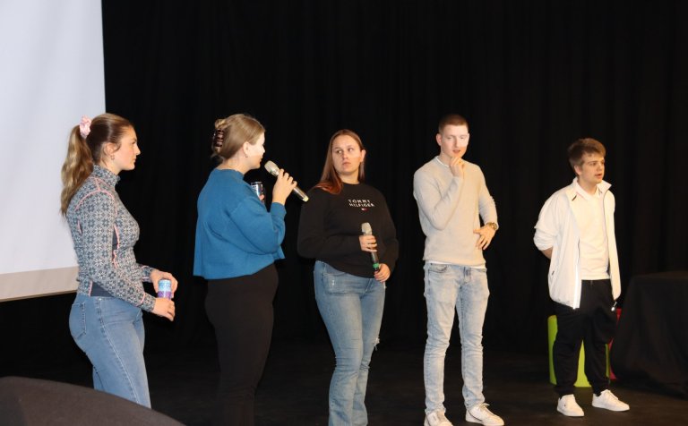 Frá samstöðufundinum í Gryfjunni í dag.