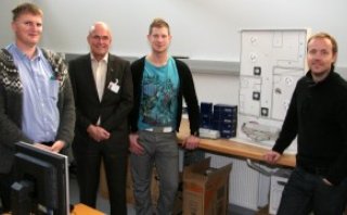 Rausnarleg gjöf til rafiðndeildar frá Reykjafelli !