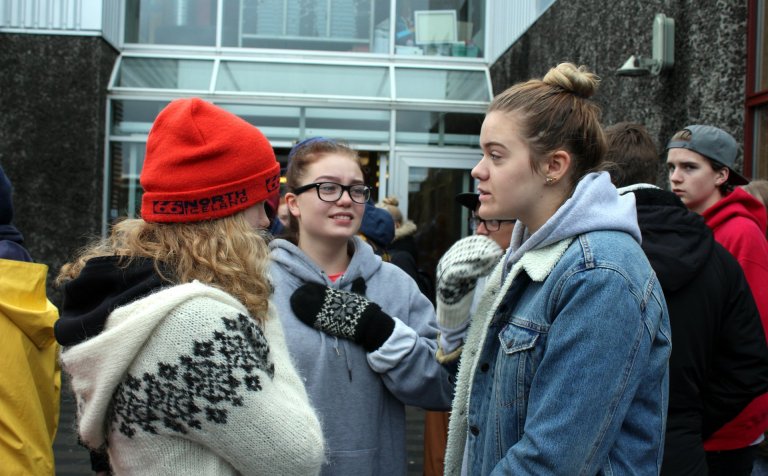 Við upphaf nýnemaferðarinnar í gær.