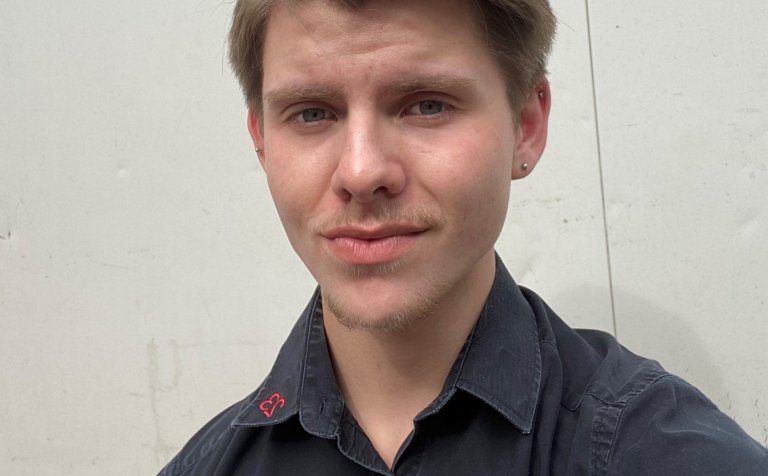 Elís Þór Sigurðsson, framreiðslunemi.