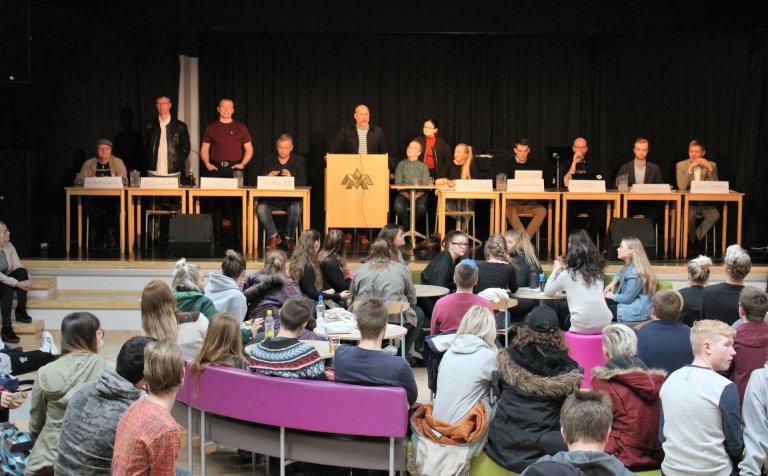 Frambjóðendur í Gryfjunni í dag.