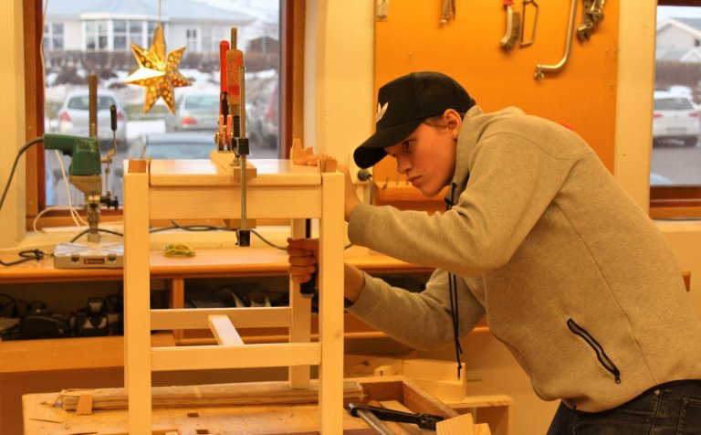 Vandað til verka á lokasprettinum.