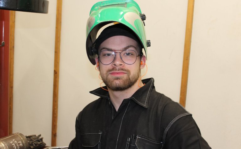 Óskar Helgi Ingvason vélstjórnarnemi.