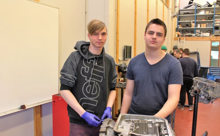 Bifvélavirkjanemarnir Sigurbjörn (t.v.) og Ómar.