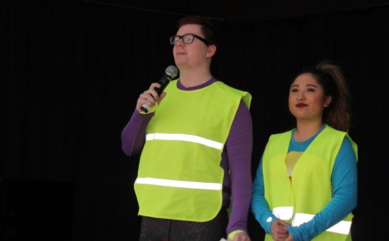 Sindri og Victoria frá Þórdunu kynntu hlaupið.