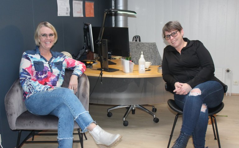 Hannesína Scheving og Jóhanna Bergsdóttir.