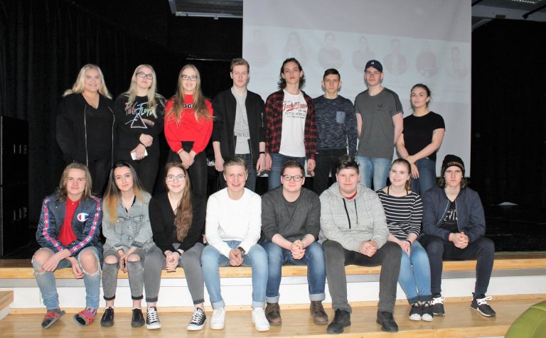 Stjórnarfólk eftir að úrslit voru kunngjörð í gær.