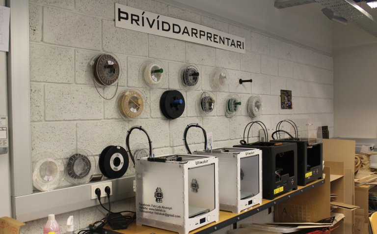 Úr FAB-LAB smiðjunni í VMA.