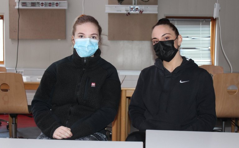 Soffía Karen Erlendsd. (t.v.) og Vigdís Aradóttir.