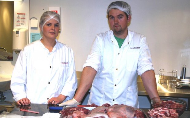 Rebekka Rún og Jónas - nemar í kjötiðn.