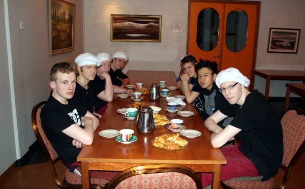 Sáttir við afrakstur dagsins - skinkuhorn og kakó!