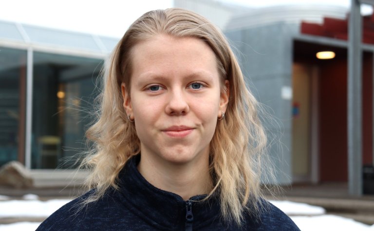 Katla Böðvarsdóttir, nemandi á listnáms- og hönnunarbraut.