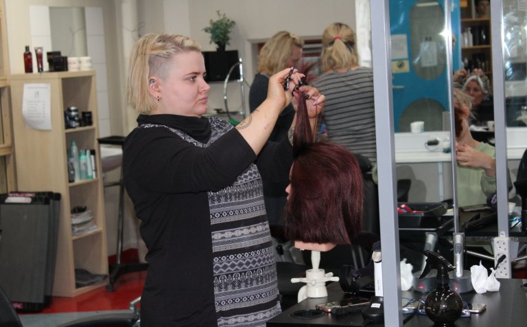 Kristjana Lóa Sölvadóttir er í útskriftarhópnum.